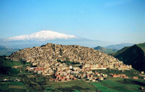 2 Bedroom Nice Home In Gangi Gangi